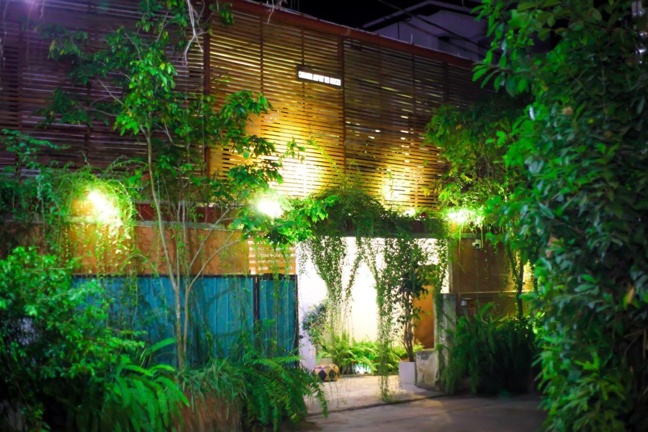 Cinnamon Airport Residencies Katunayaka Esterno foto