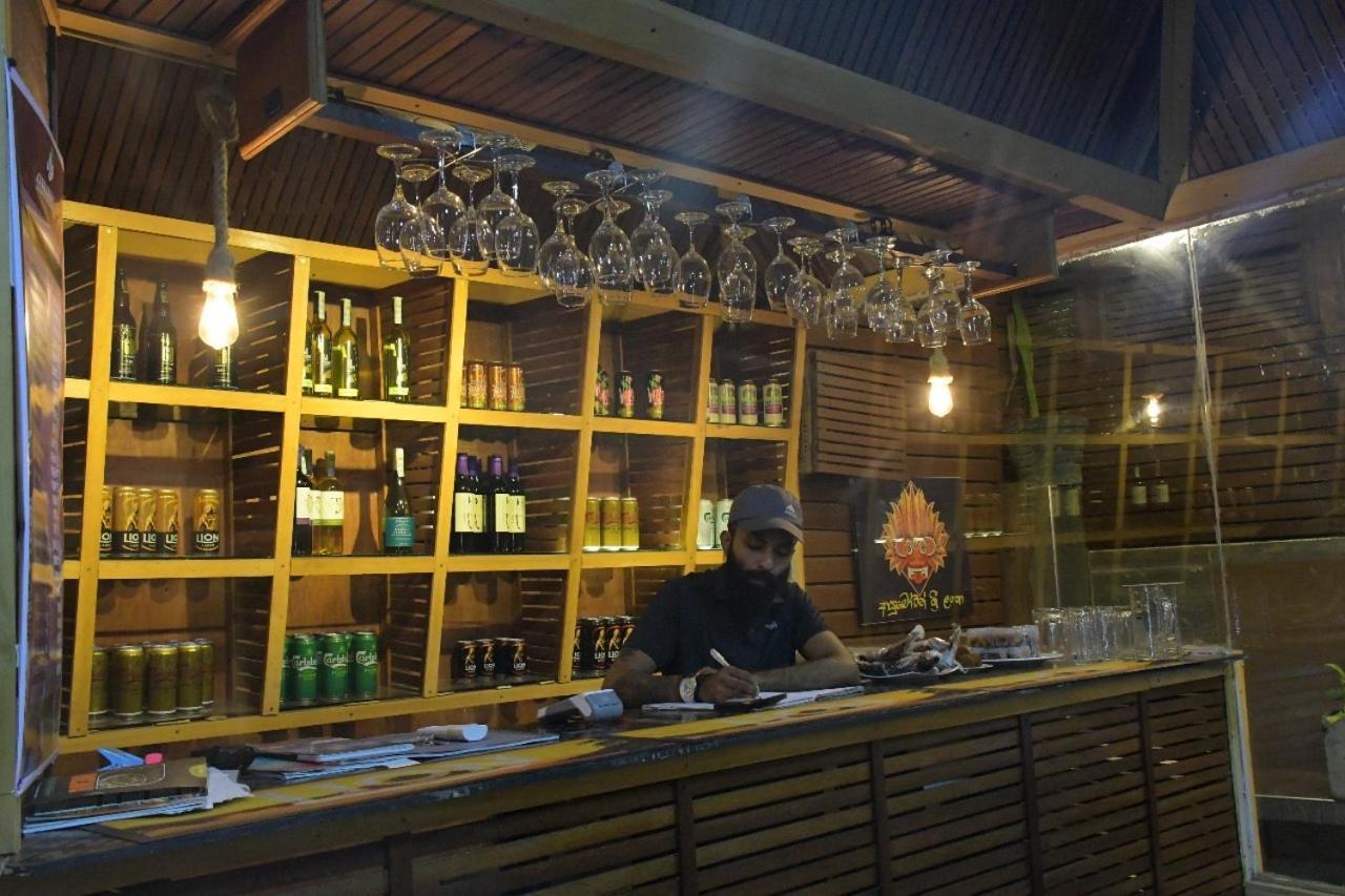 Cinnamon Airport Residencies Katunayaka Esterno foto