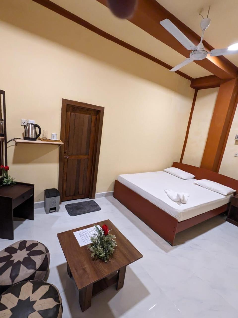 Cinnamon Airport Residencies Katunayaka Esterno foto