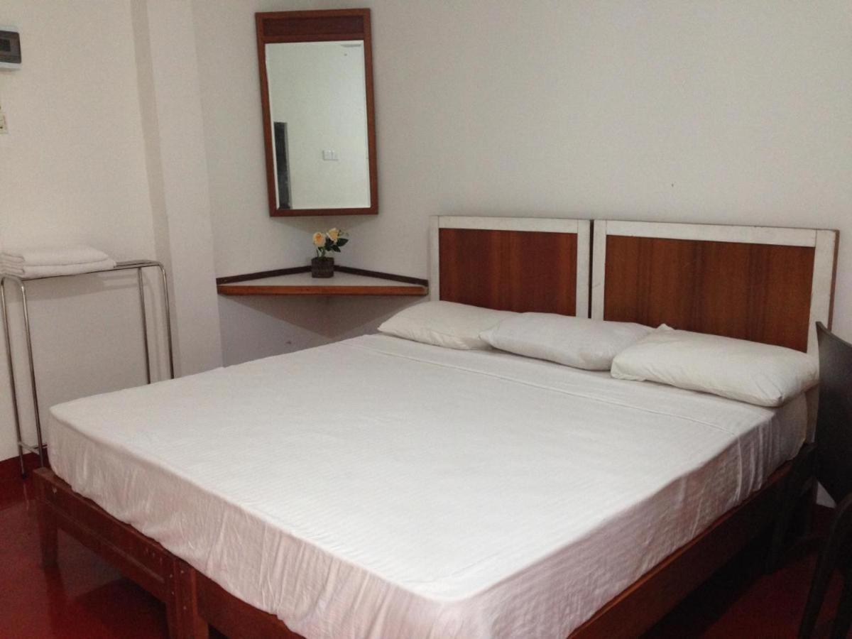 Cinnamon Airport Residencies Katunayaka Esterno foto