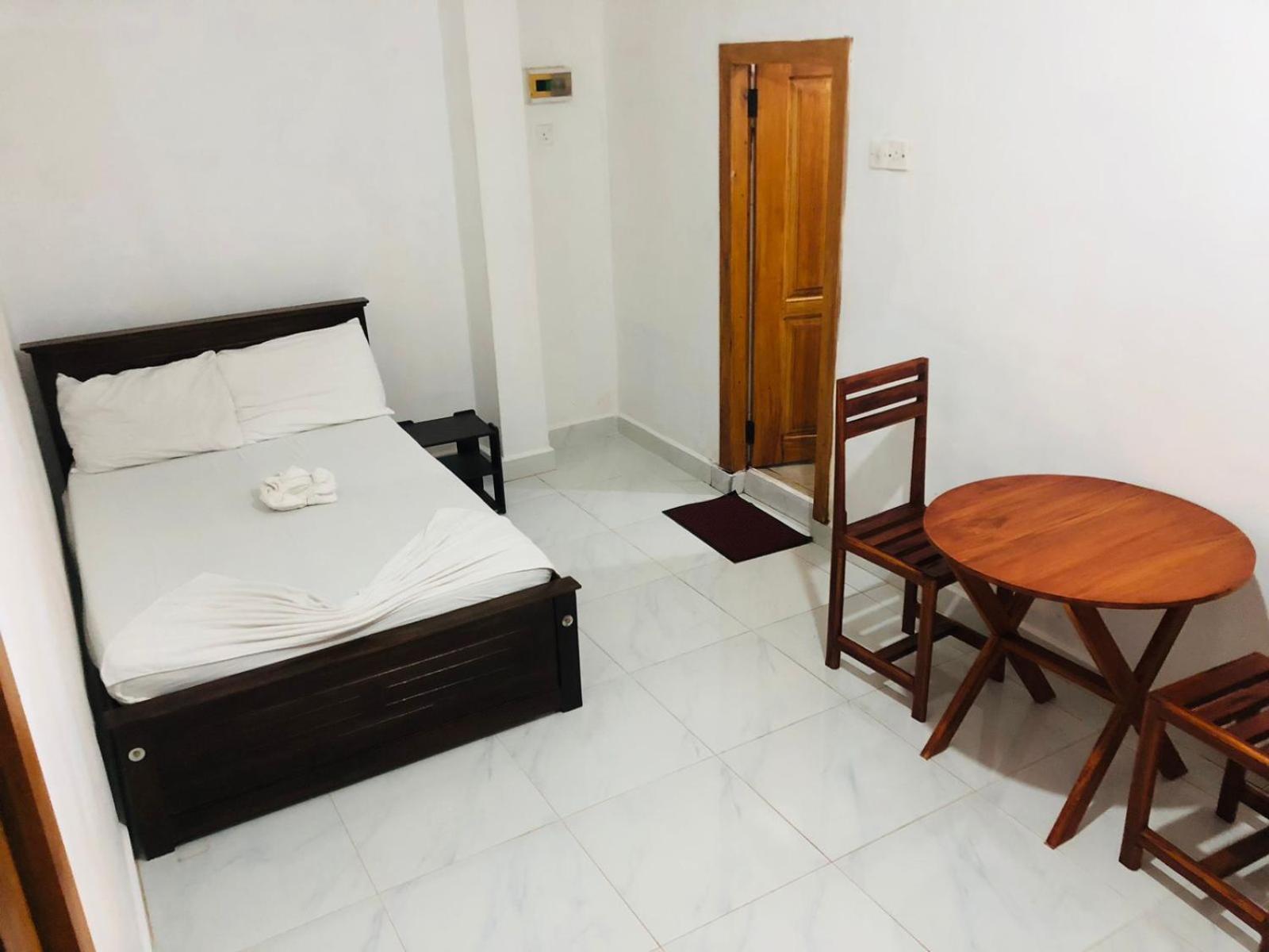 Cinnamon Airport Residencies Katunayaka Esterno foto