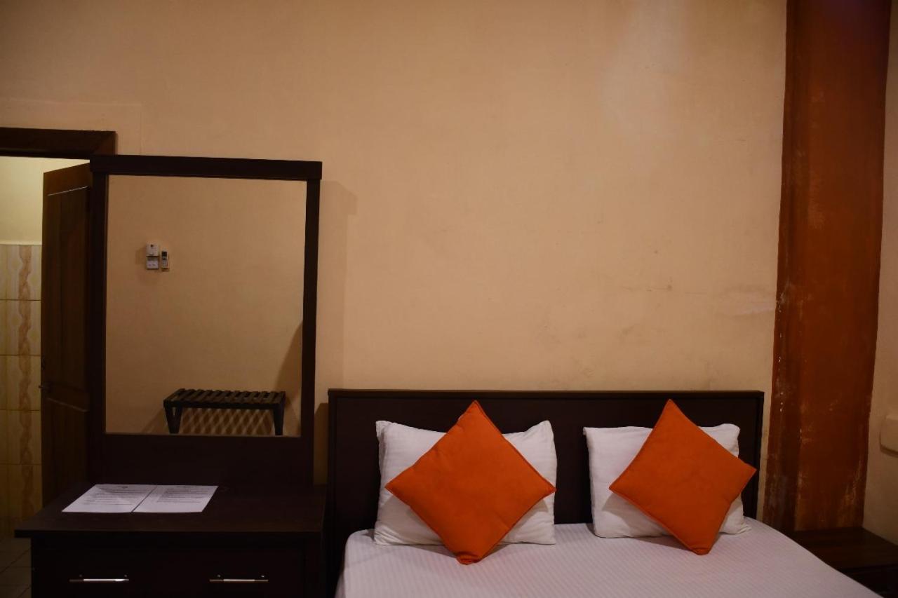Cinnamon Airport Residencies Katunayaka Esterno foto
